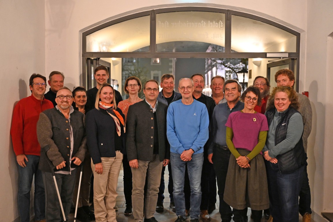 Foto News 29 11 25 uwb kandidaten Mittel