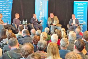 Podiumsdiskussion Bürgermeisterkandidaten Burghausen am 22. Februar 2026
